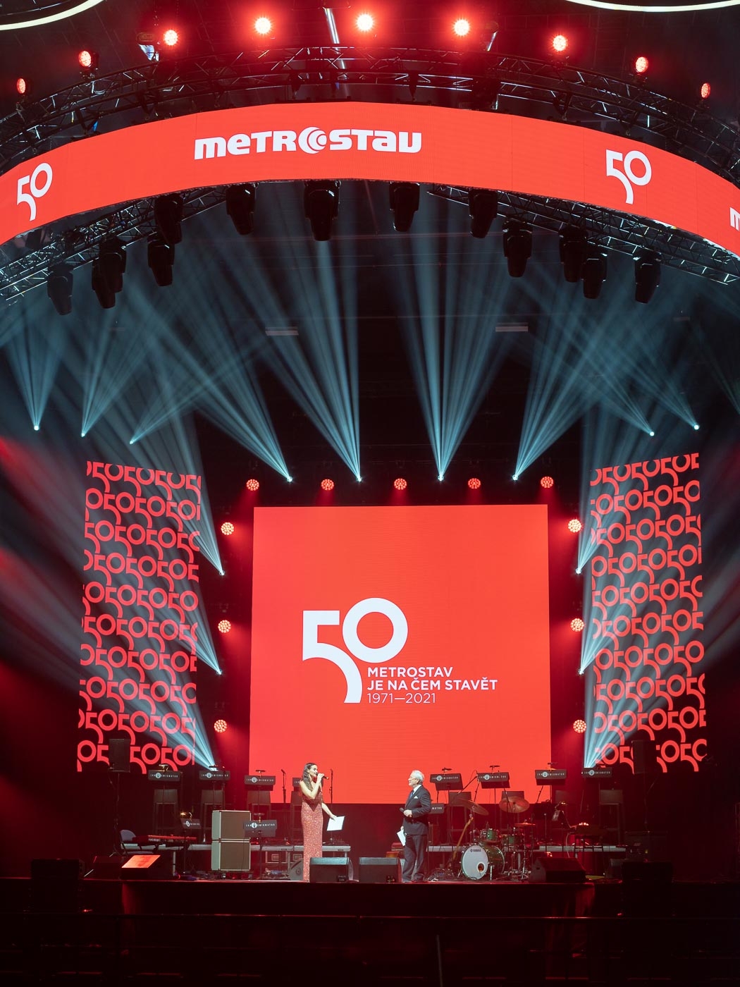 METROSTAV 50 - O2 Universum